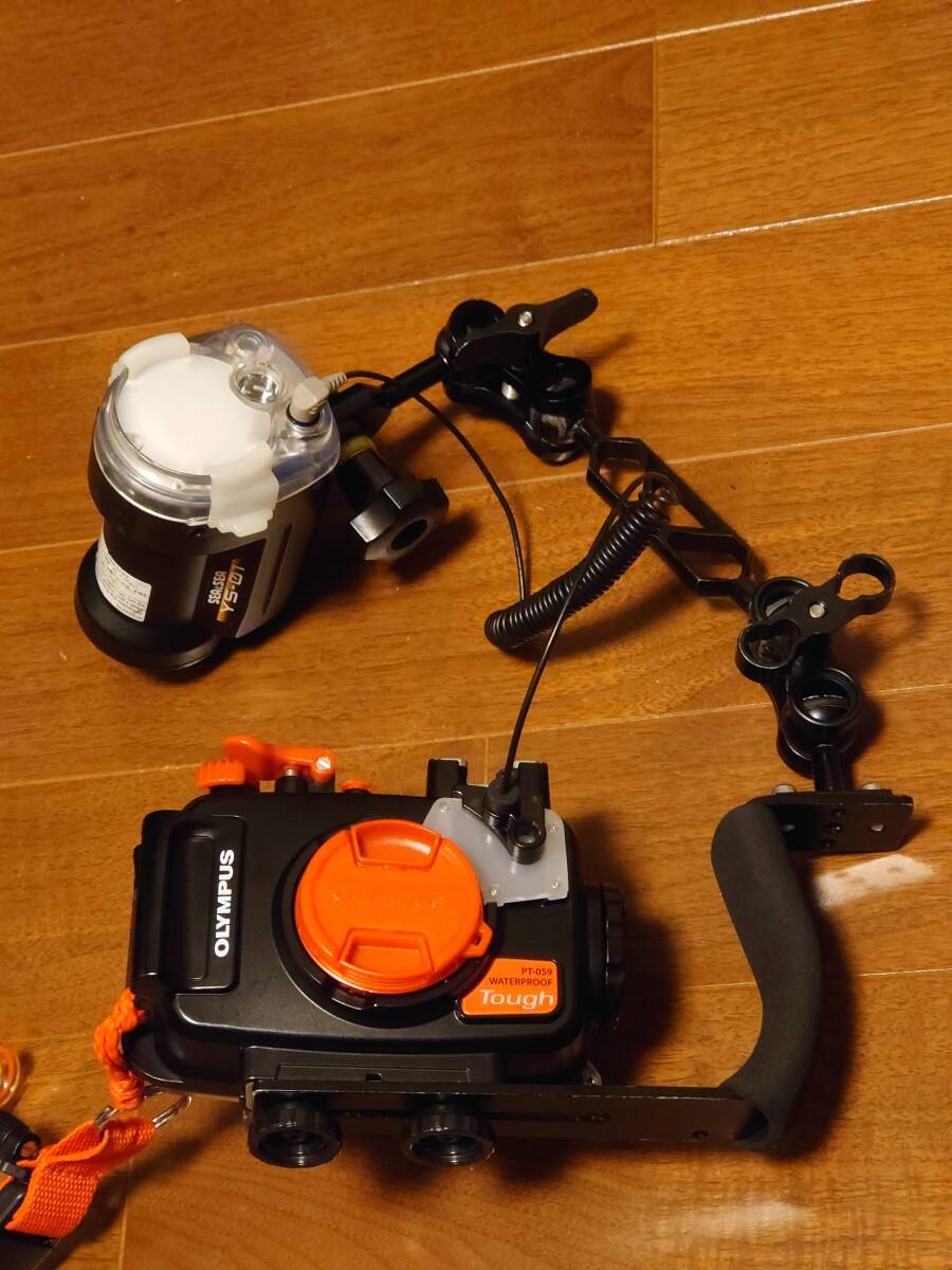 【中古】SEA&SEA YS-01（ストロボ）・グリップベース・アーム・クランプ・光ファイバーの一式セット【動作確認済み】