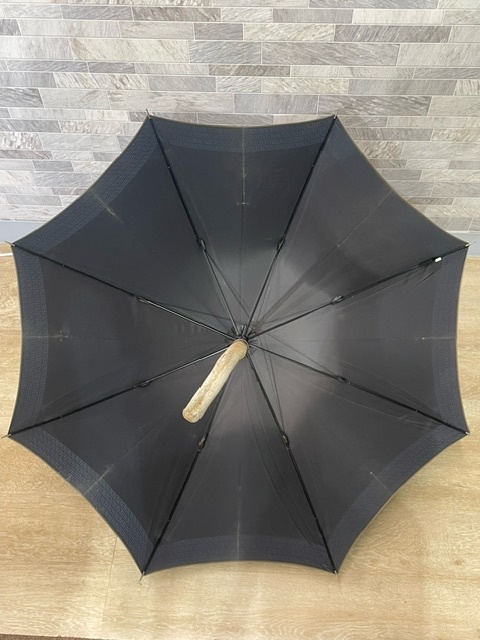 K4507B◇ FENDI フェンディ 長傘 雨傘 ズッカ柄 ロゴ柄 紺色 K4507B◇ FENDI フェンディ 長傘 雨傘 ズッカ柄 ロゴ柄 紺色