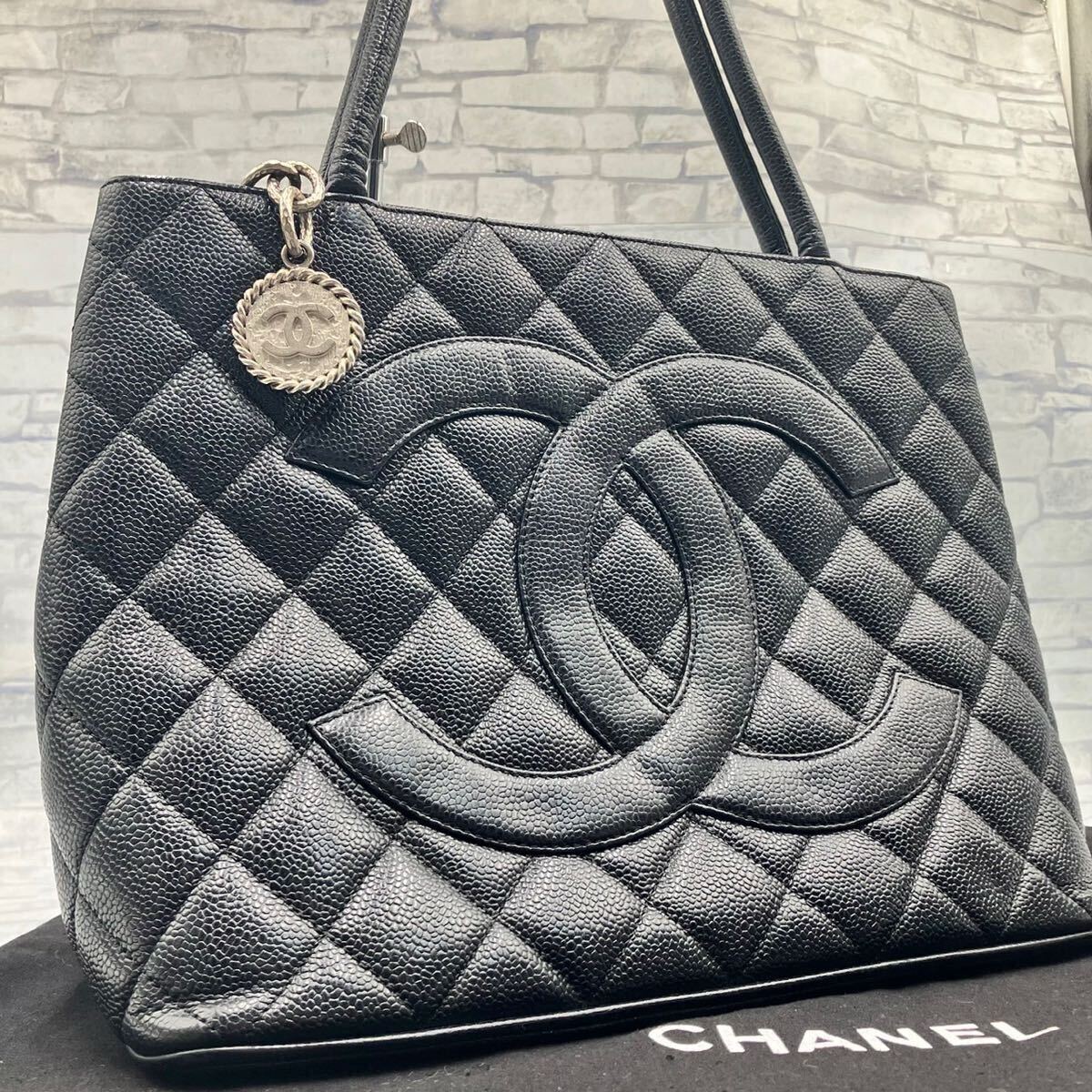 極美品】CHANEL シャネル トートバッグ ハンドバッグ 肩掛け 極美品】CHANEL シャネル トートバッグ ハンドバッグ 肩掛け