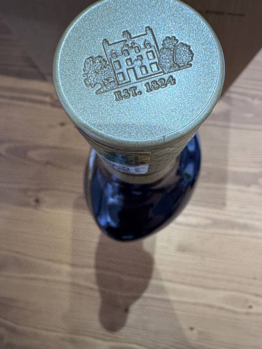 木箱付未開栓】ザ・マッカラン 25年 43度 700mL 2022年|The