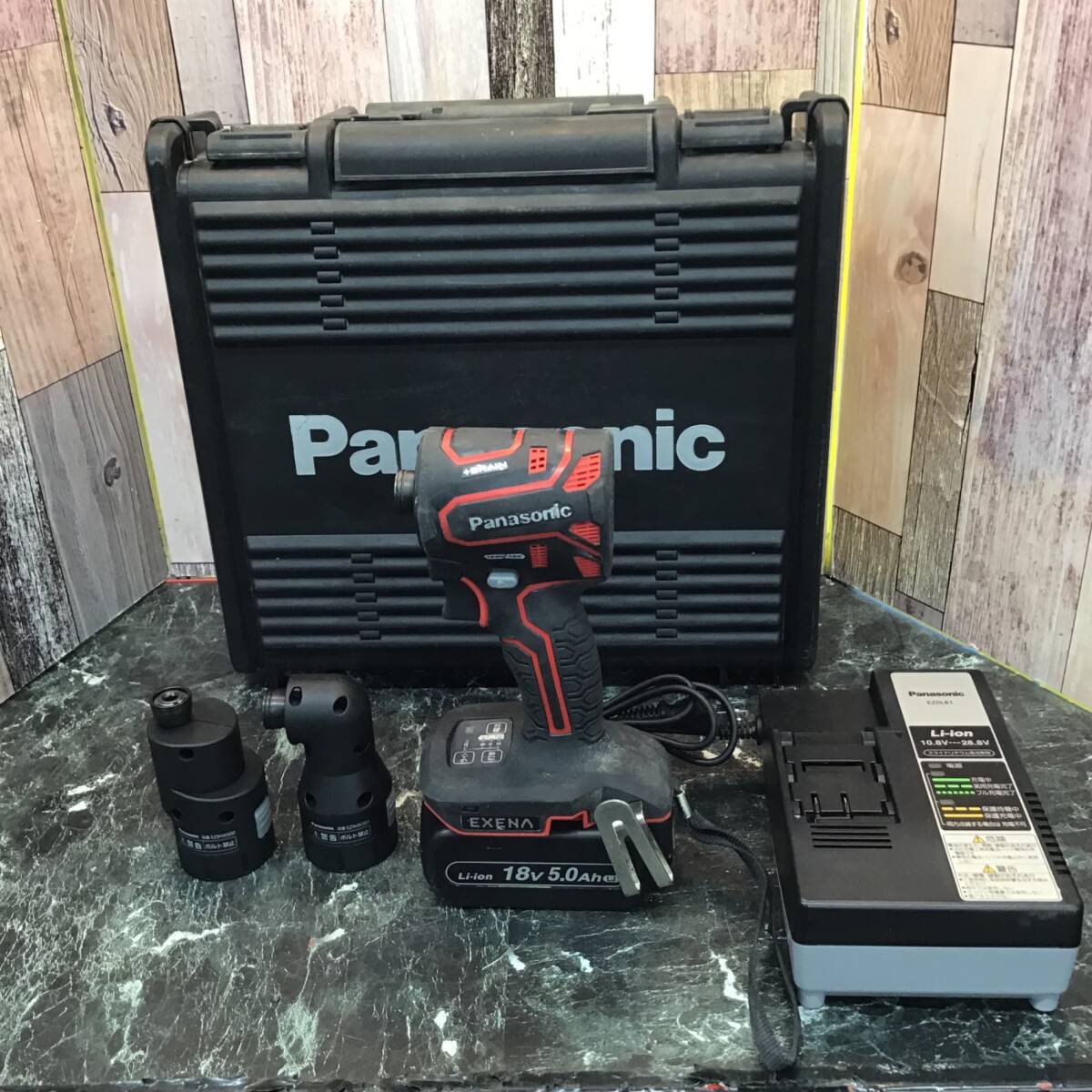 【中古品】〇パナソニック 充電インパクトドライバー EZ1PD1 充電器・アタッチメント・プラスチックケース付 EZ1PD1J18A1R≪送料無料≫