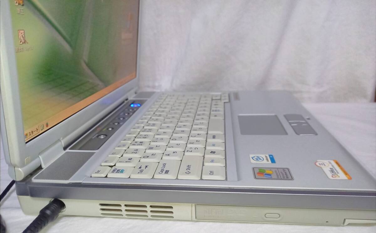 稀少 Windows XP /NB50K/Celeron M/FMV BIBLO 2005年 送料無料 稀少 Windows XP /NB50K/Celeron M/FMV BIBLO 2005年 送料無料