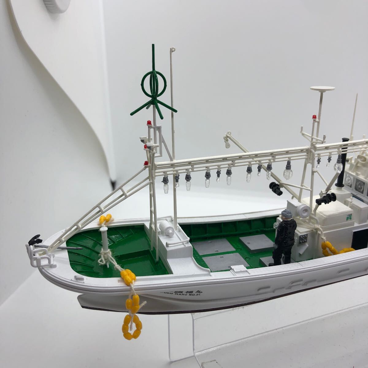 組立完成品 アオシマ 1/64 漁船 No.02 大間のマグロ一本釣り漁船 組立完成品 アオシマ 1/64 漁船 No.02 大間のマグロ一本釣り漁船