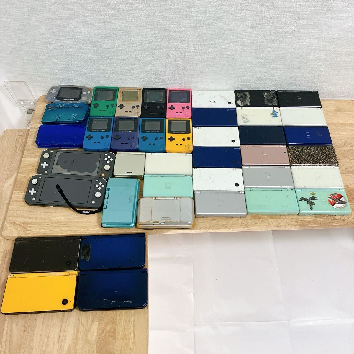 任天堂 3DS ゲーム機　大量　まとめ売り　動作未確認　Nintendo DSiLL Switch new3DSLL DSlite DSi ゲームボーイカラー　GBASP ジャンク