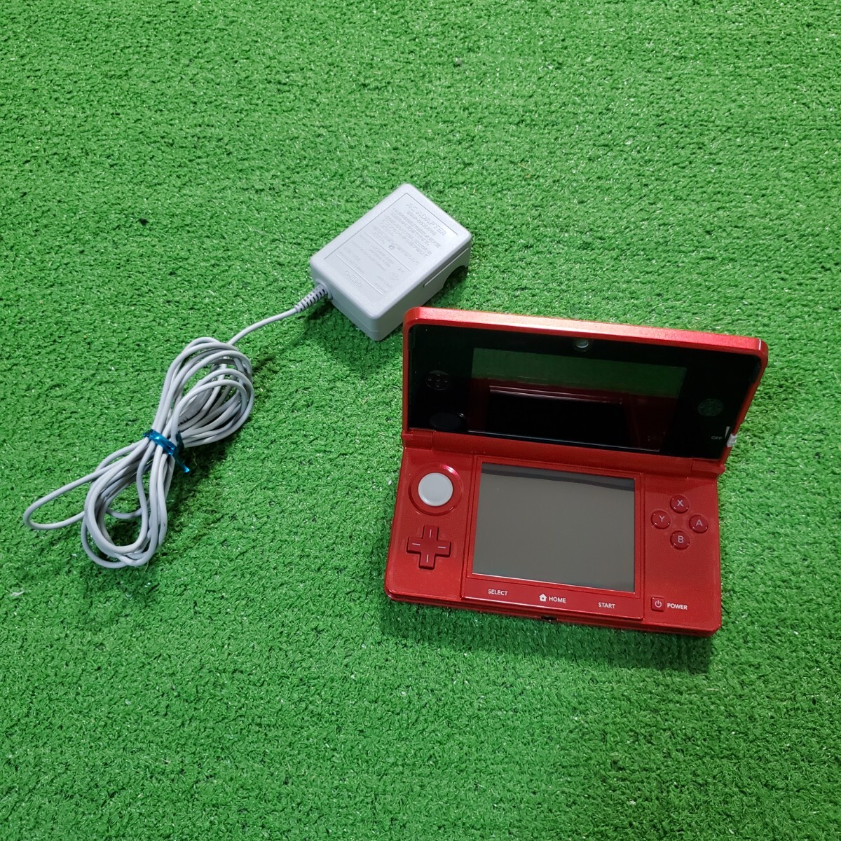 NINTENDO 3DS 本体 動作確認済み 初期化済み レッド 充電器あり Nintendo オススメ(*^^*) ニンテンドー 任天堂