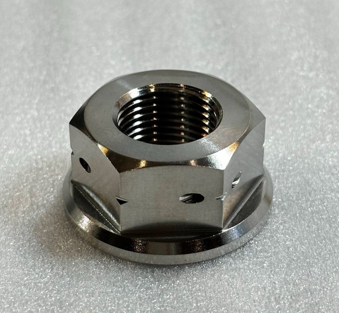 64 titanium CBR 1100XX,400RR,600FA,650,900RR задний мост гайка мост HONDA задний U358