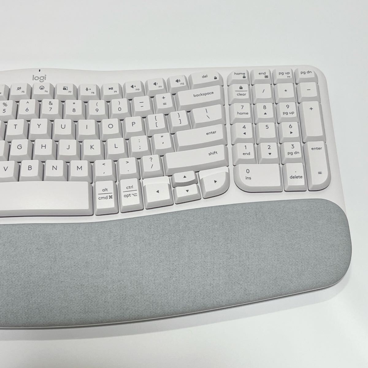Logicool ロジクール WAVE KEYS K820 エルゴノミック Logitech Logicool ロジクール WAVE KEYS K820 エルゴノミック Logitech