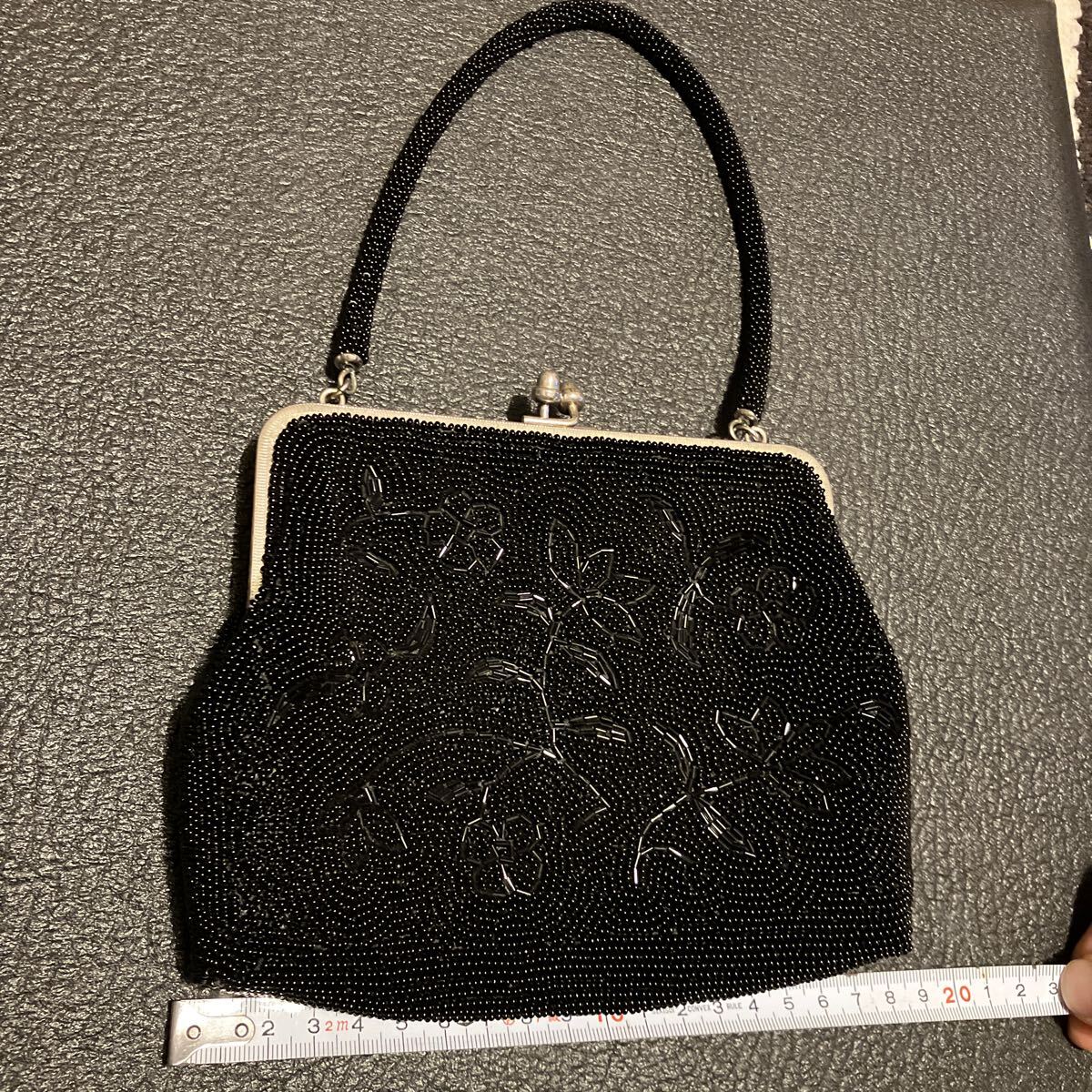 中古　昭和レトロ ビーズバッグ がま口ハンドバッグ ヴィンテージ ブラック　黒　 お茶会 御茶席 礼装 お稽古 お出かけ 洋装 和装