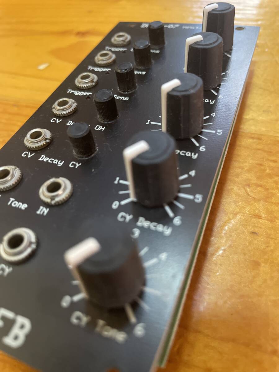 MFB modular DR-07 Hihat Drum ドラム モジュール ユーロラック ハイハット シンバル アナログ レア 音源 Eurorack Module アナログ シンセ