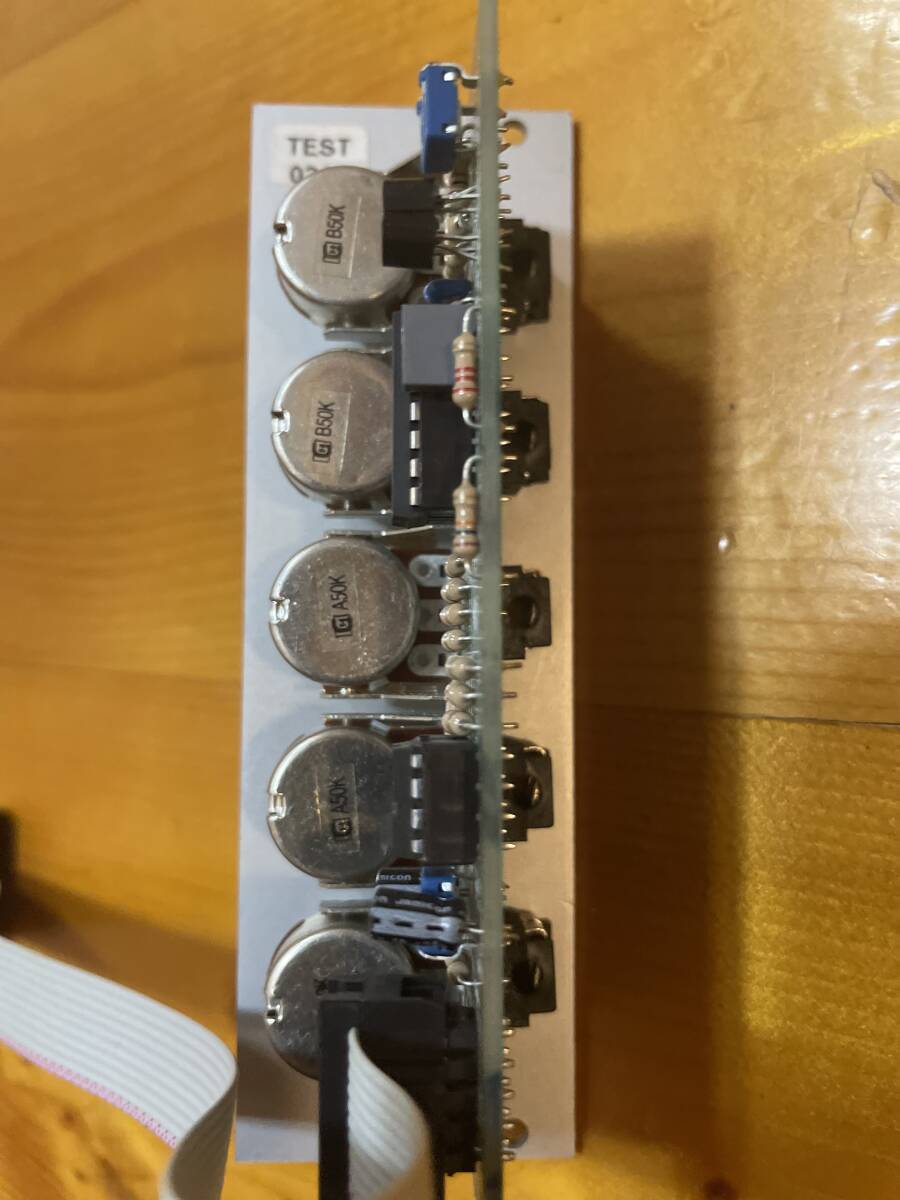 Doepfer A-131 VCA (exponential) евро подставка Eurorack модуль Module