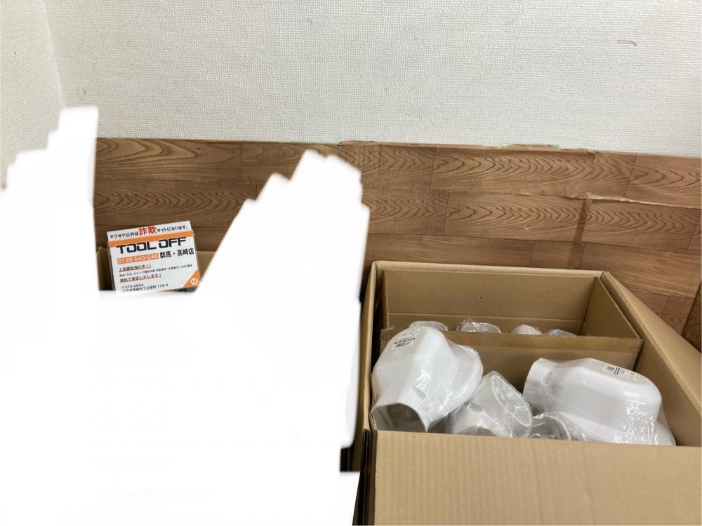002○未使用品○イナバ 配管化粧カバー セット　白　※長期保管品　高崎店　引取歓迎