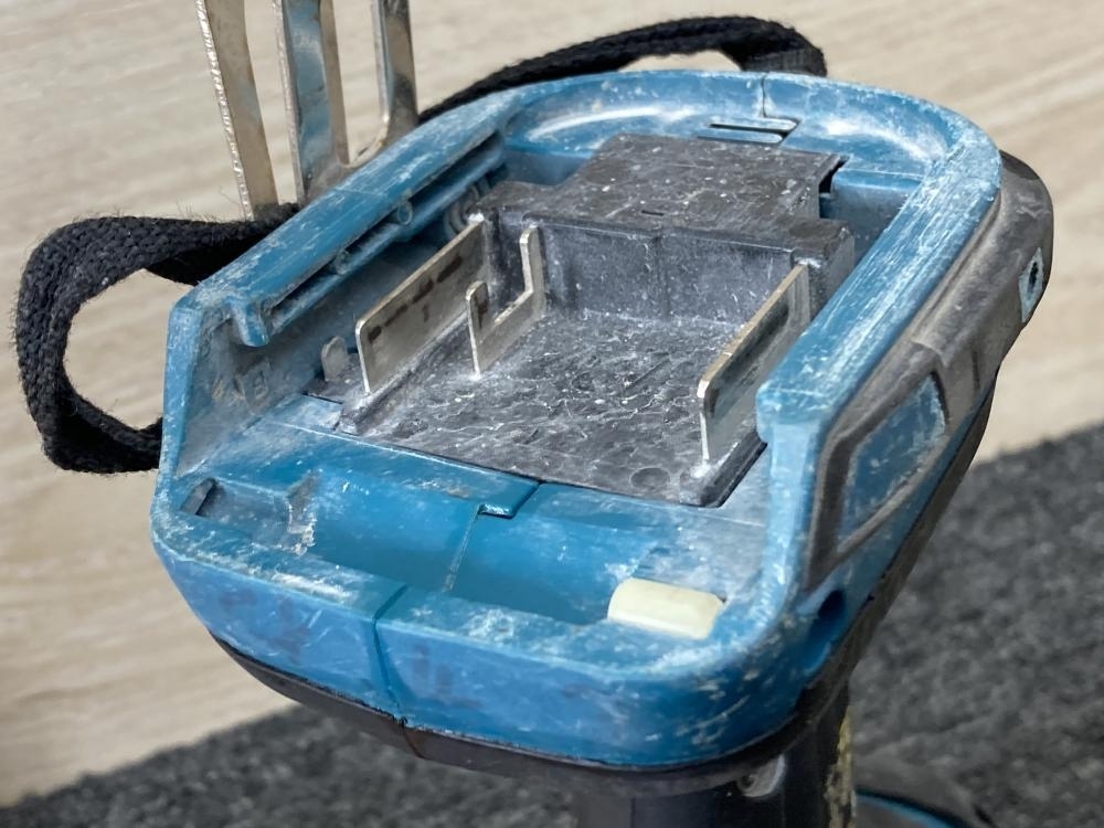 011* утиль *makita Makita заряжающийся шуруповерт DF481DZ * неподвижный товар 18V корпус только 