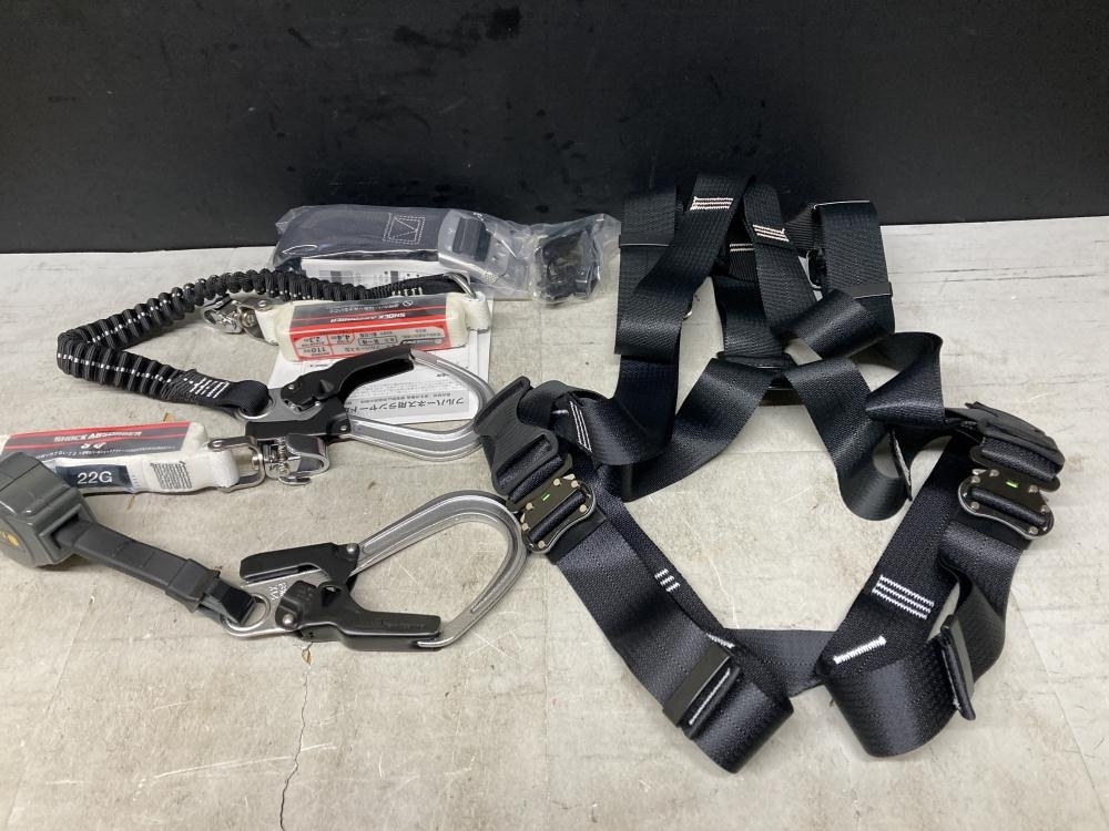 アルミ板 35x70x1310 (厚x幅x長さ㍉) 保護シート付 - 金属 アルミ板 35x70x1310 (厚x幅x長さ㍉) 保護シート付 - 金属