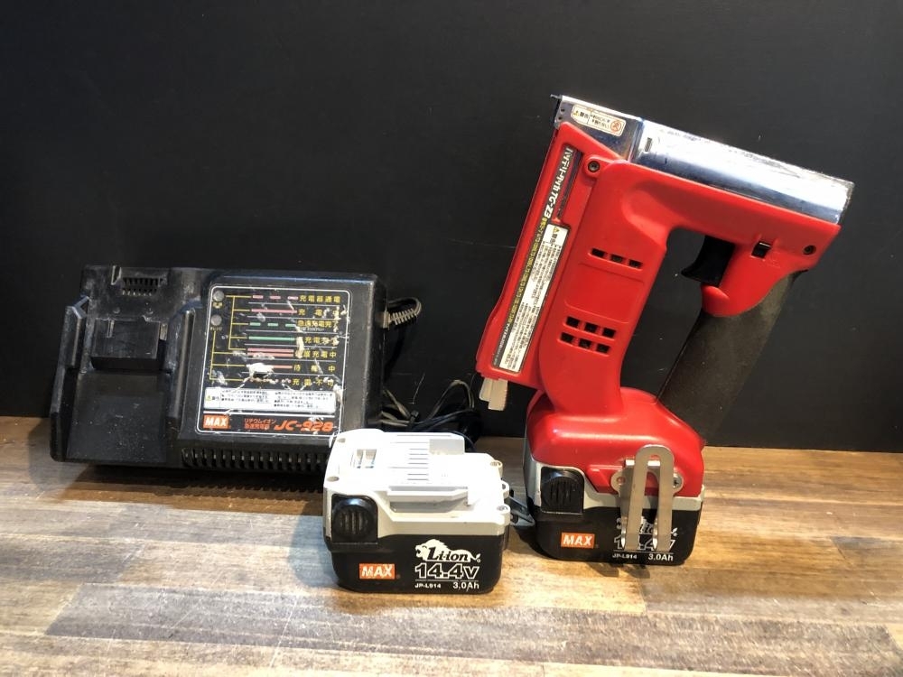 004★おすすめ商品・即決価格★MAX 14.4V充電式タッカ TG-Z3 バッテリ2個 充電器