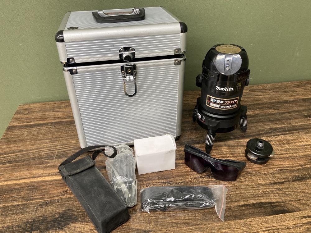022●ジャンク品●makita マキタ 屋内屋外兼用追尾墨出し器 SK503PXZ 未校正 受光器付