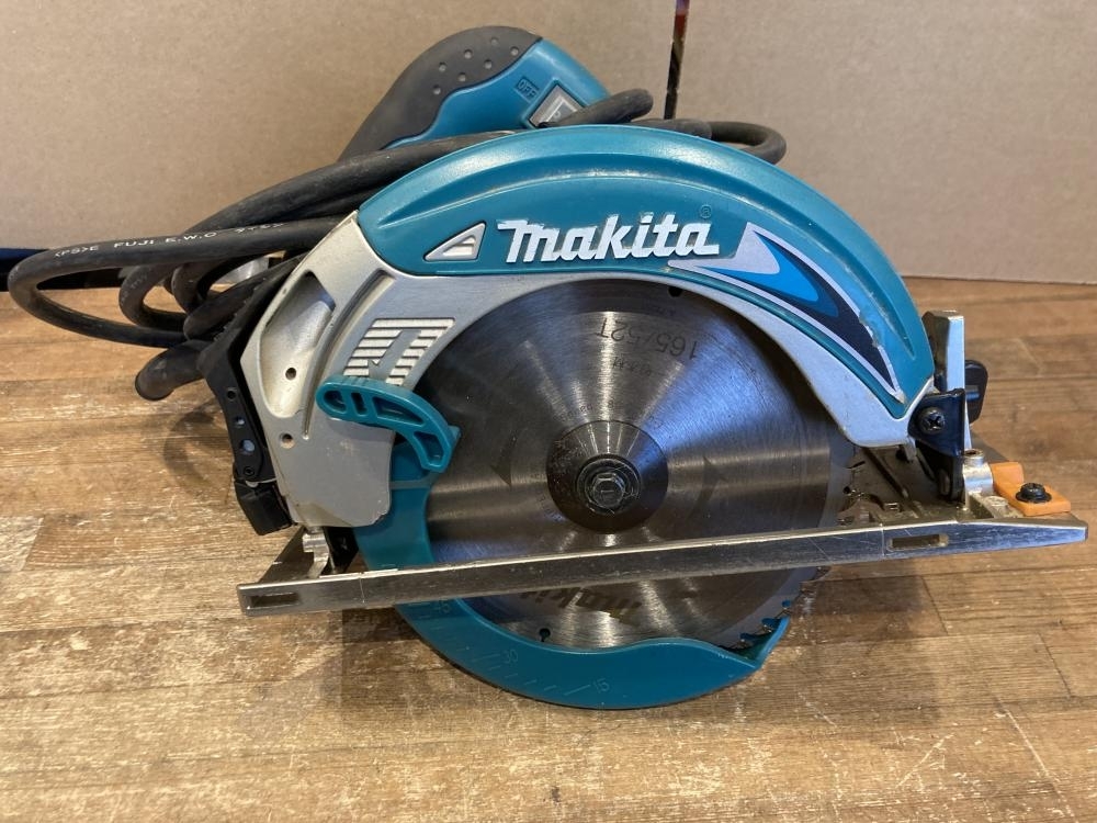020♪おすすめ商品・即決価格♪マキタ 165mm電気丸のこ　マルノコ 5637BA　現状品