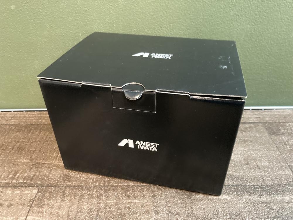 020♪未使用品・即決価格♪アネスト岩田 スプレーガン カップセット W-50-136BGC