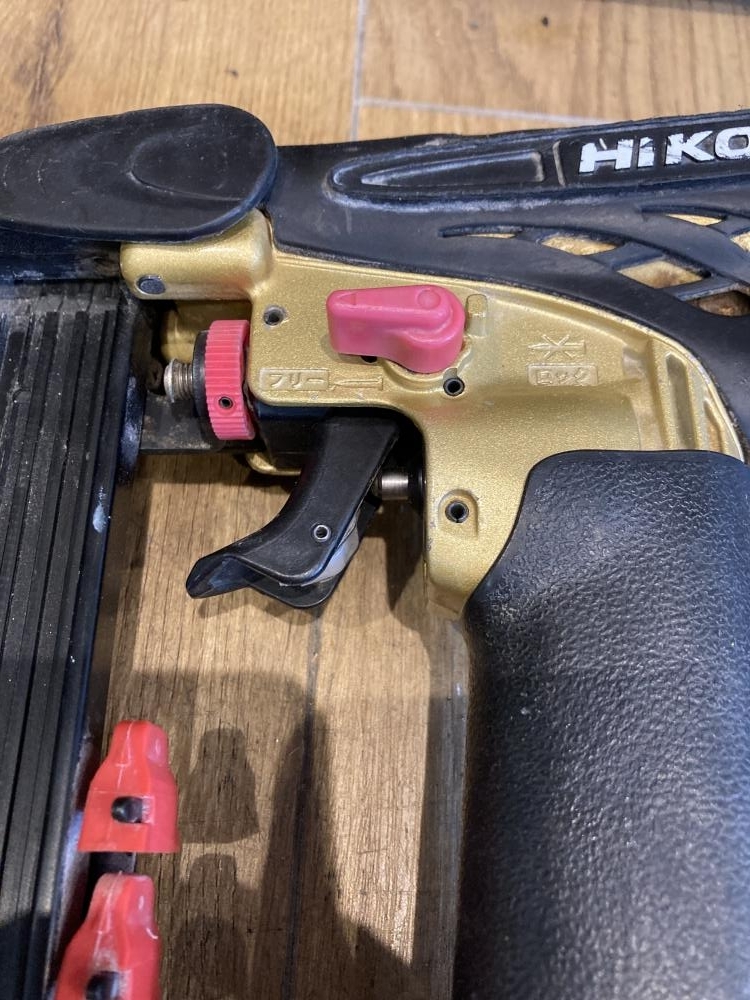 019□おすすめ商品□HiKOKI 55mm高圧仕上げ釘打ち機 NT55HM2 019□おすすめ商品□HiKOKI 55mm高圧仕上げ釘打ち機 NT55HM2