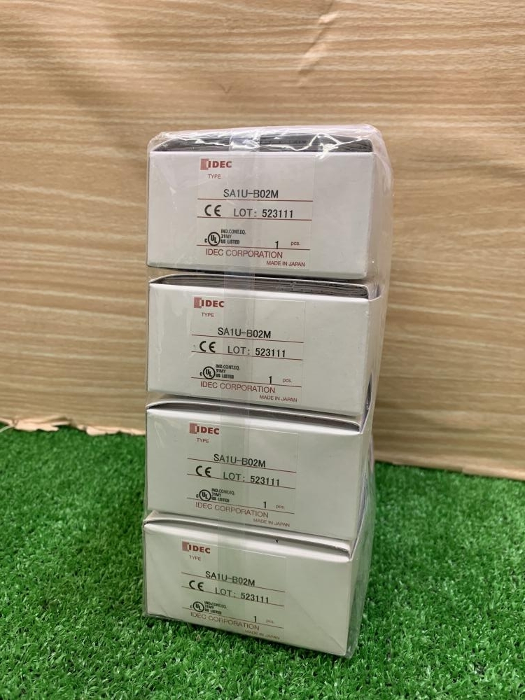 004★未使用品・即決価格★IDEC アイデック 電源内蔵形光電スイッチ SA1U-B02M 4個セット