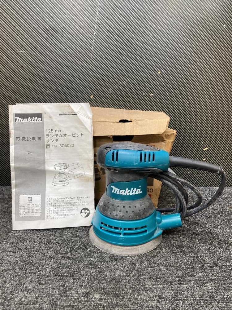 013♪おすすめ商品♪マキタ makita ランダムオービットサンダ BO5030 100V　本体のみ　集じん袋無し