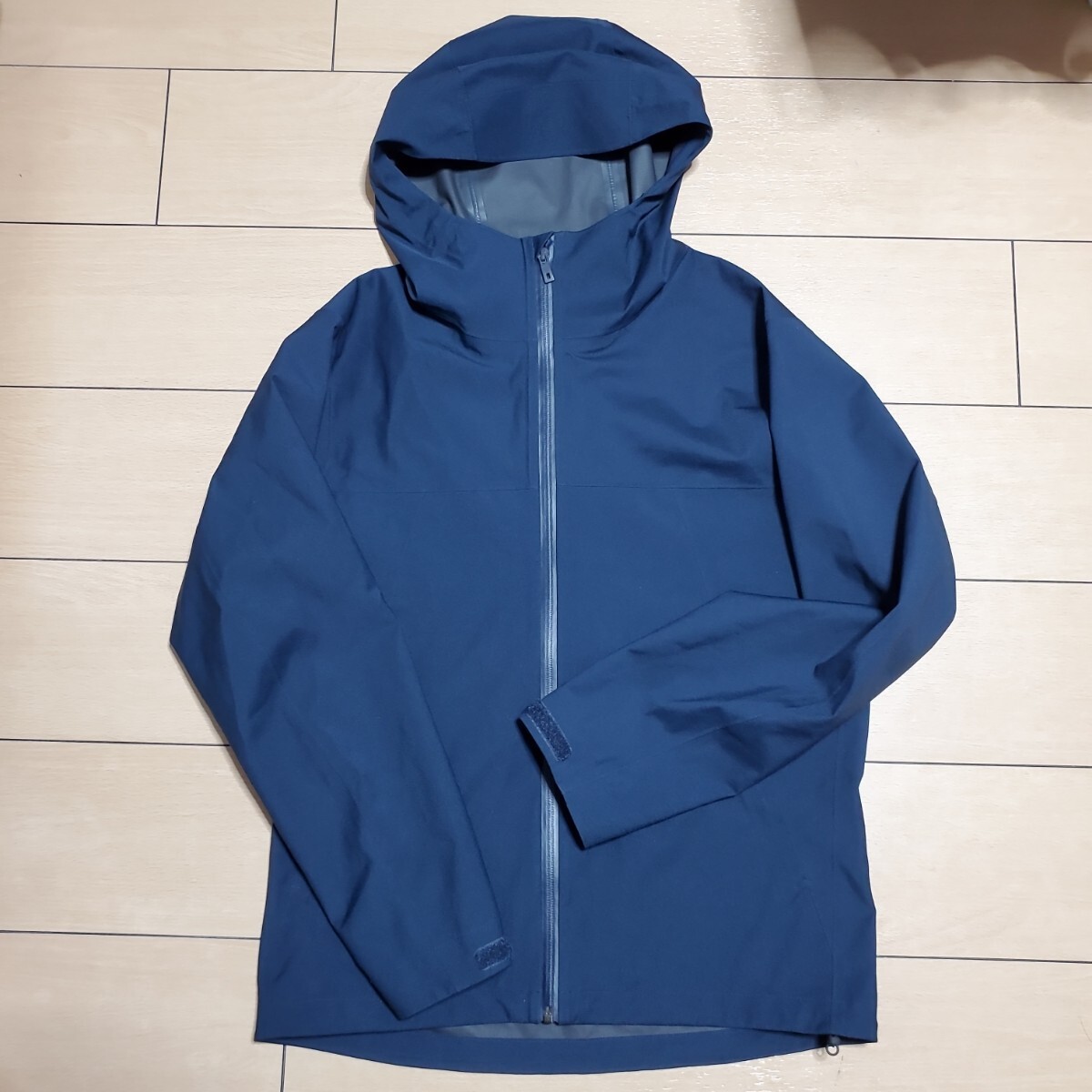 UNIQLO ネイビー S 　マウンテンパーカー　ブロックテックパーカー　 ユニクロ ブロックテックパーカー 防水 防風