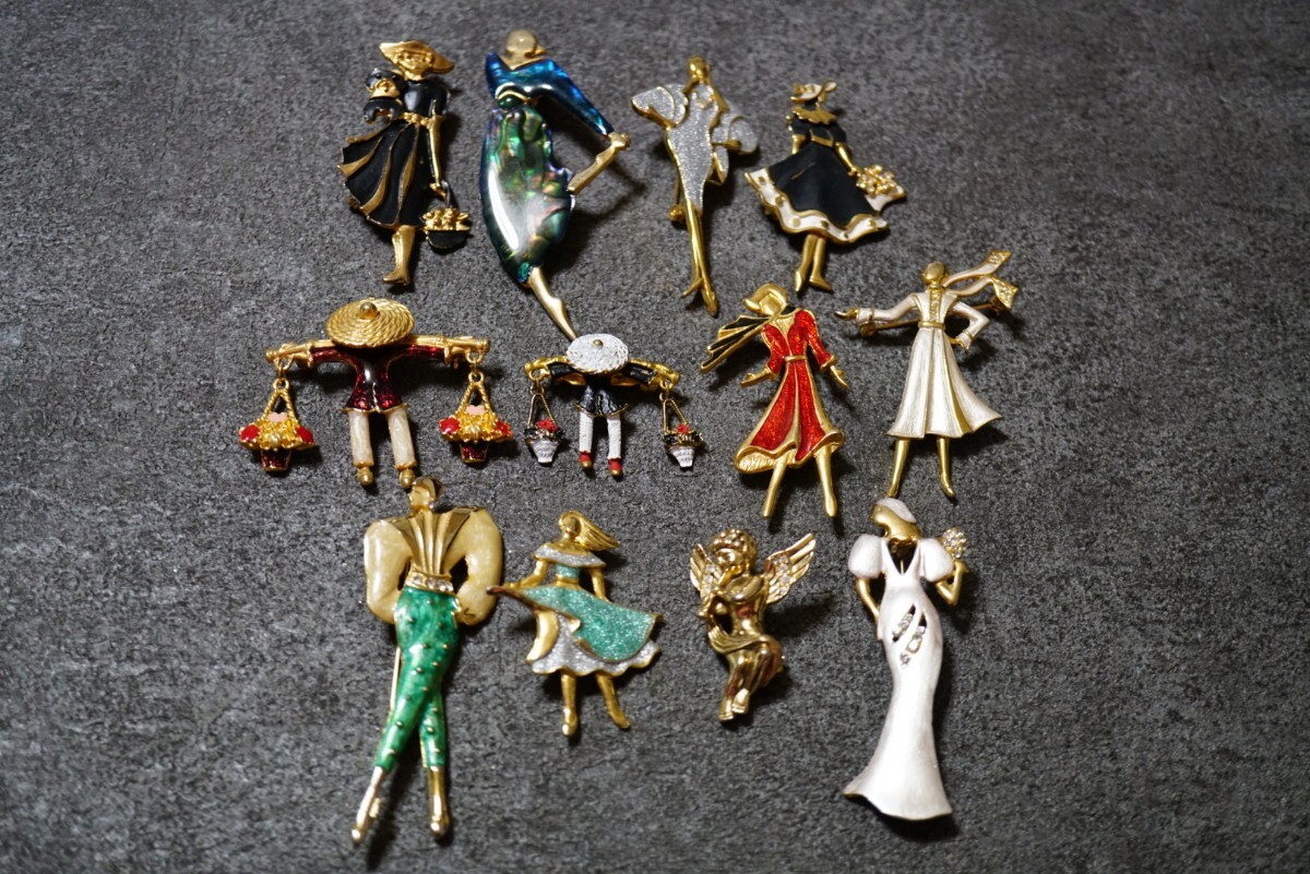 B2387 海外製含む 人像 貴婦人など ゴールドカラー ヴィンテージ ブローチ 12点セット アクセサリー 大量 まとめて おまとめ まとめ売り