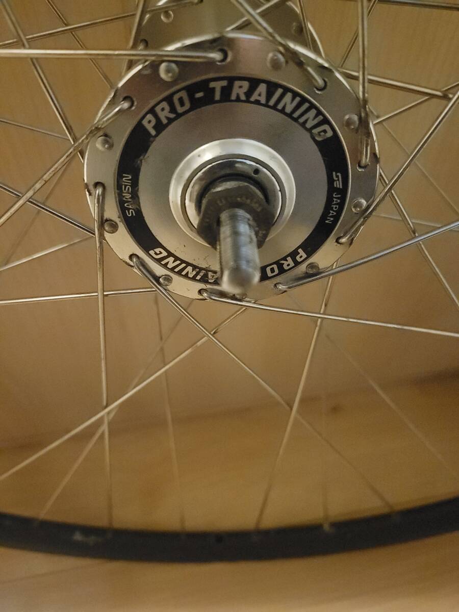 SANSIN PRO TRANING クリンチャー ピストホイール 36H つや消し黒rim サンシン プロトレーニング SUNSHINE 前輪 not NJS 8mmシャフト変更可
