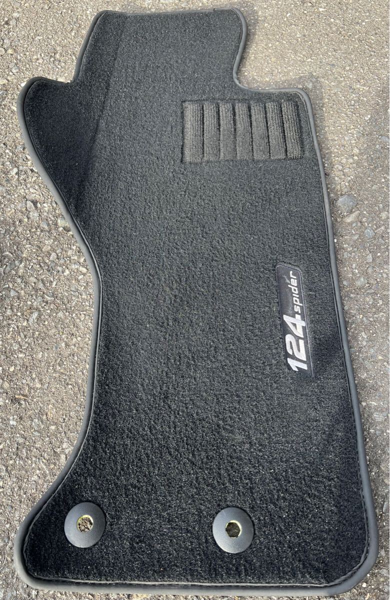 ABARTH 124spider　アバルト 124スパイダー純正フロアマット