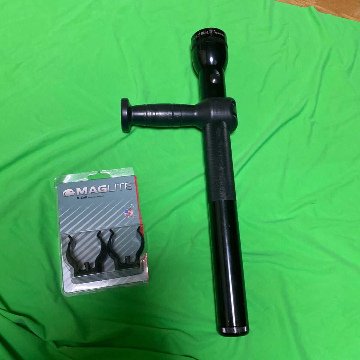 6800円 マグライト トンファー グリップ LED 5Dセル ホルダー 6800円 マグライト トンファー グリップ LED 5Dセル ホルダー