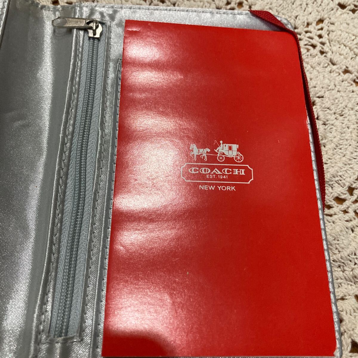 未使用 即決 送料無料♪COACH コーチ 手帳カバー マルチケース パスポート入れなどにも♪ エナメル メモ帳付き_画像5