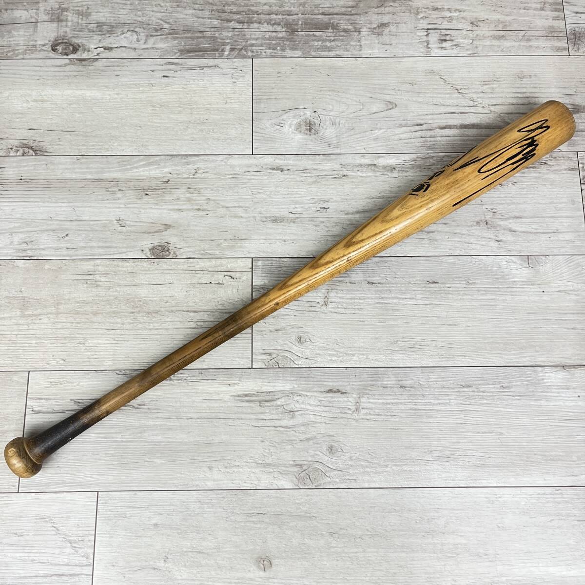 イチロー 直筆サイン入り 木製バット 貴重 希少 野球グッズ レア イチロー 直筆サイン入り 木製バット 貴重 希少 野球グッズ レア