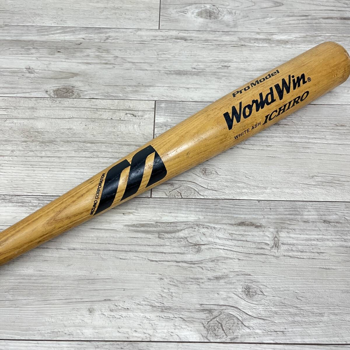 イチロー 直筆サイン入り 木製バット 貴重 希少 野球グッズ レア イチロー 直筆サイン入り 木製バット 貴重 希少 野球グッズ レア