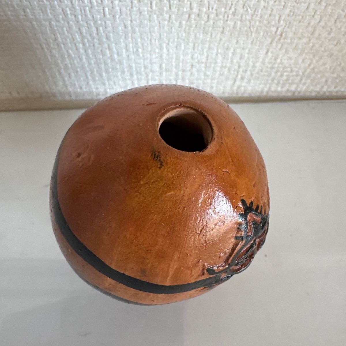 オカリナ 中国土笛 卵型陶器 装飾品 楽器卵型の陶器 茶色と黒の