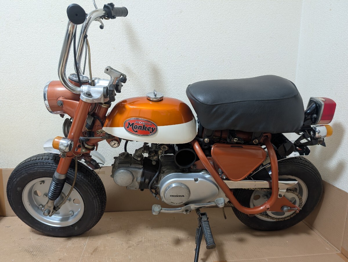 ホンダ モンキー Z50Z Z50A‐2000 始動OK レストアベース 書付き ホンダ モンキー Z50Z Z50A‐2000 始動OK レストアベース 書付き
