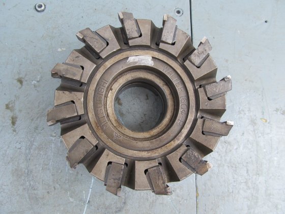 三菱 〇フェイスミルカッター 刃数 12枚 外径 φ160mm (TSF240909 三菱 〇フェイスミルカッター 刃数 12枚 外径 φ160mm (TSF240909