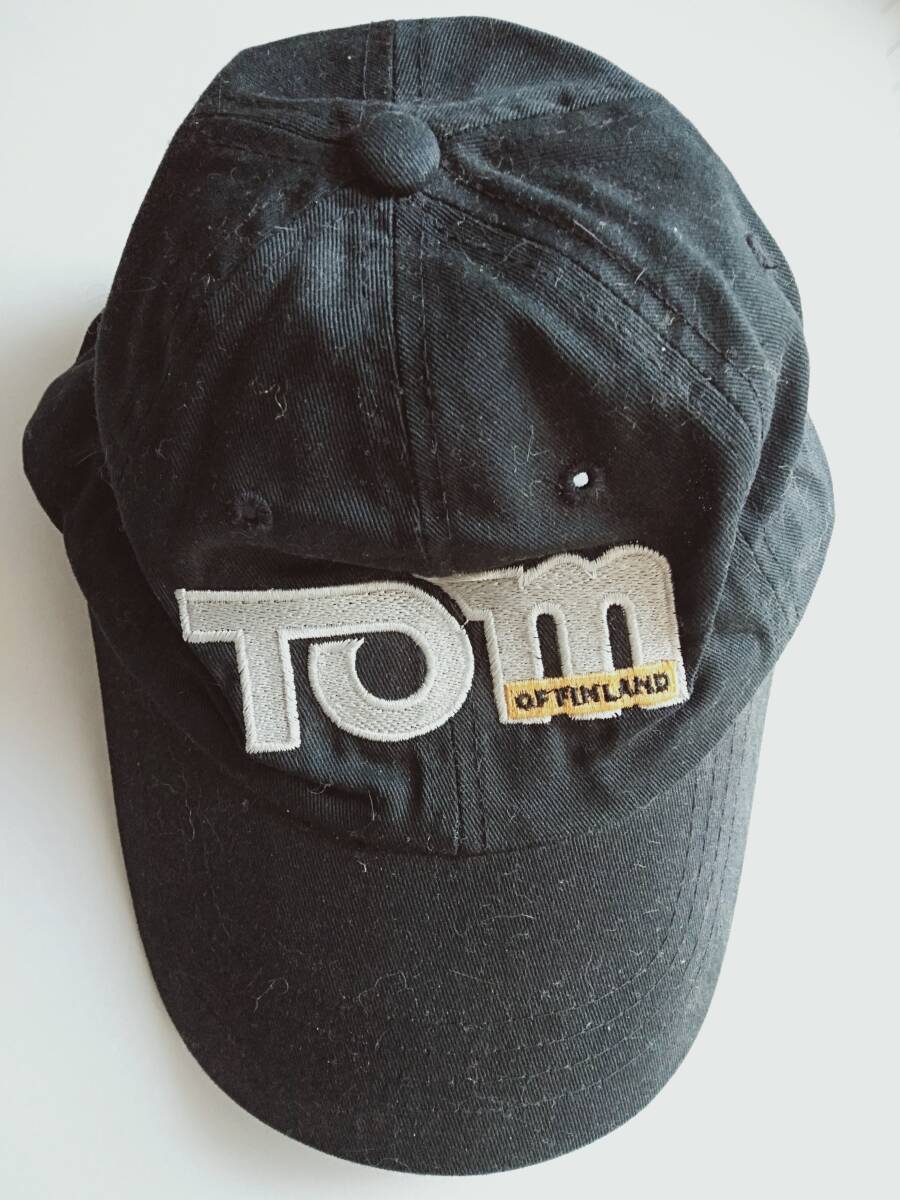 トム・オブ・フィンランド キャップ