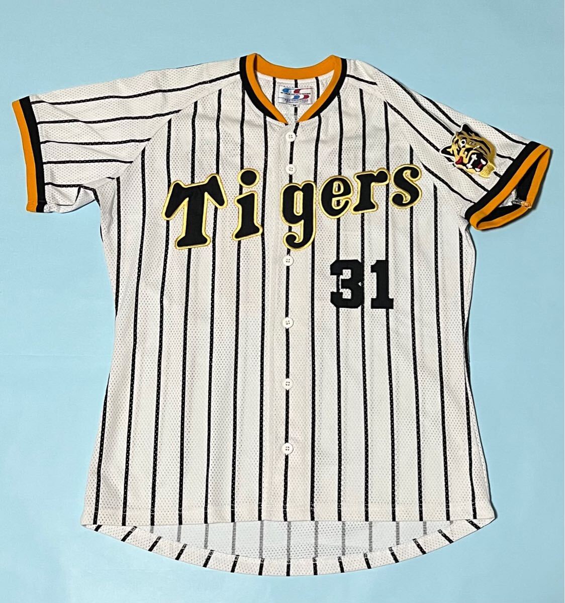 送料無料 即決 阪神タイガース 掛布雅之選手ユニフォーム 1979 送料無料 即決 阪神タイガース 掛布雅之選手ユニフォーム 1979