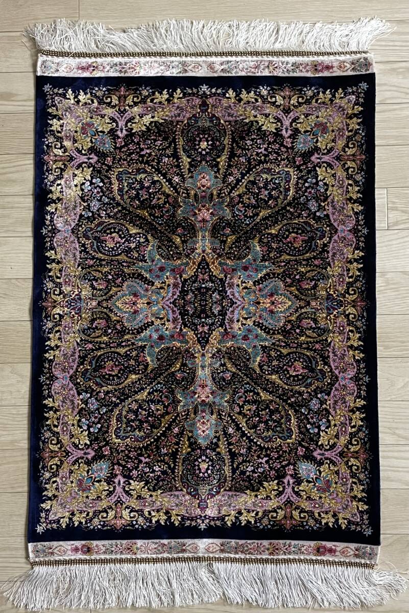 イラン・クム産 Negin Mashhad Heler工房 高級ペルシャ絨毯 総 イラン・クム産 Negin Mashhad Heler工房 高級ペルシャ絨毯 総