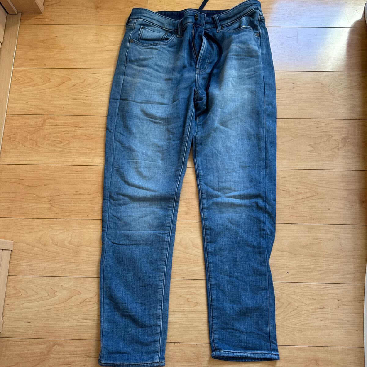 ユニクロ UNIQLO ストレッチ スウェット デニム風 パンツ L（84〜92）