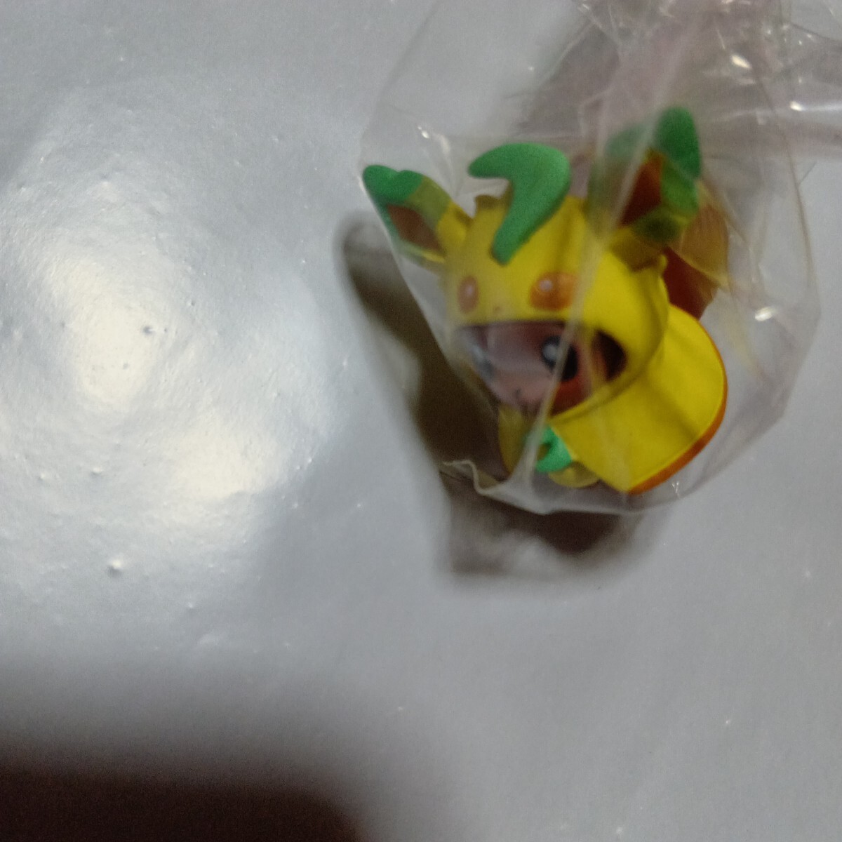 イーブイポンチョ リーフィア ガチャガチャ ポケモンセンター イーブイポンチョ リーフィア ガチャガチャ ポケモンセンター