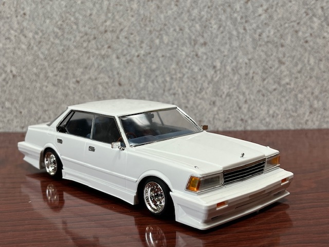 1/24 430グロリア?セドリック?フルキット 旧車 街道レーサー 1/24 430グロリア?セドリック?フルキット 旧車 街道レーサー