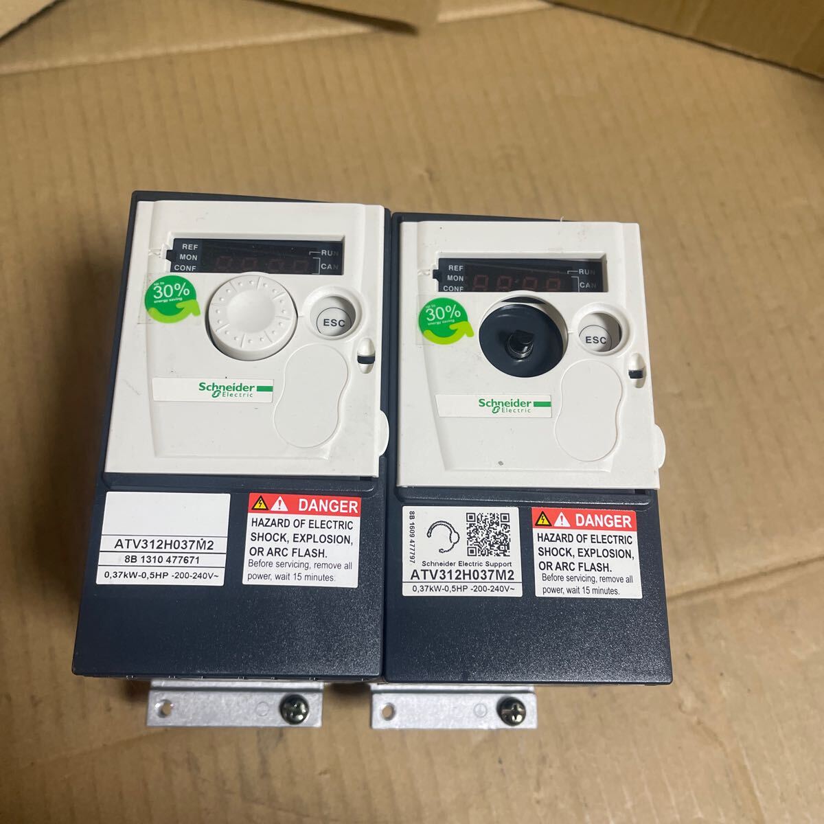(M09)Schneider Electric インバータALTIVAR 312 ATV312H037M2 2個セット