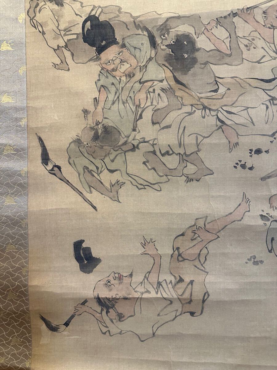 真作】河鍋暁斎「墨合戦図」 古い掛け軸(掛軸) 肉筆 絹本 日本画 真作】河鍋暁斎「墨合戦図」 古い掛け軸(掛軸) 肉筆 絹本 日本画