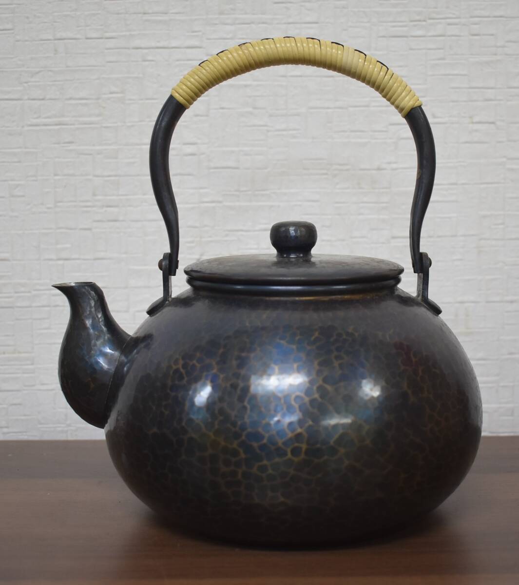 WD1-28 【現状品】 玉川堂 鎚起銅器 茶器揃い 薬缶 茶筒 2点 WD1-28 【現状品】 玉川堂 鎚起銅器 茶器揃い 薬缶 茶筒 2点