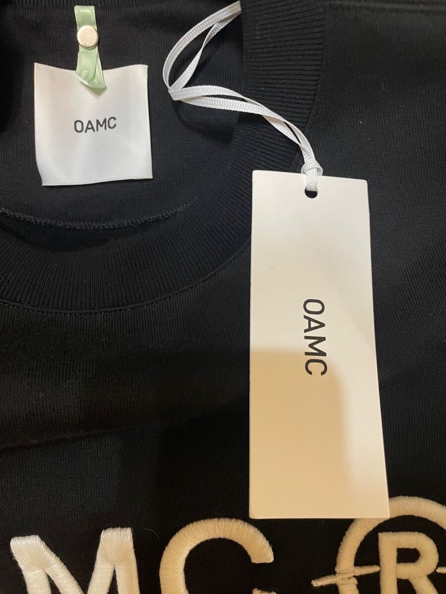 新品 定価63250円『OAMC』21A/WTILT CREWNECKフロント刺繍ロゴクルーネックスウェット オーエーエムシー スウェット L