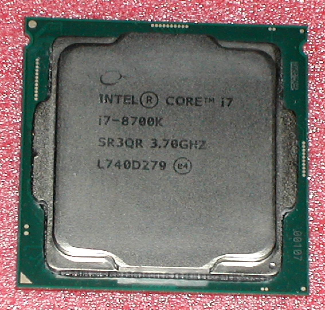 6コア12スレッド　Core i7 8700K　LGA1151