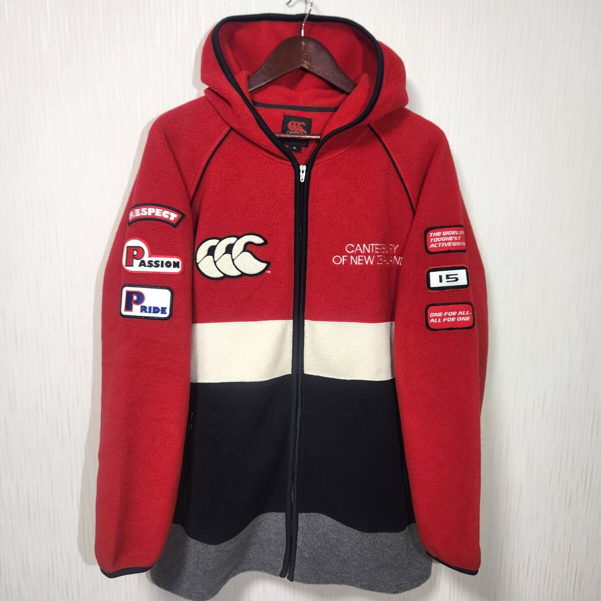 希少デザイン 正規品 CANTERBURY OF NEW ZEALAND カンタベリーオブニュージーランド フリースパーカー メンズXLサイズ ラグビー