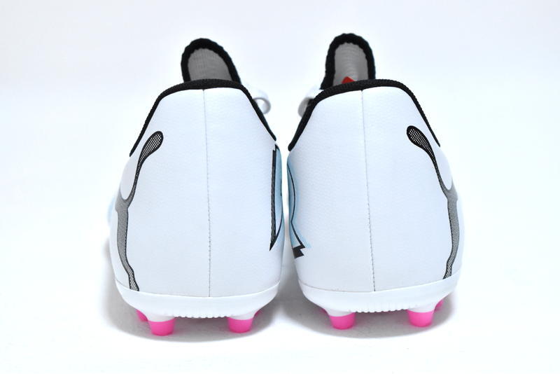 【送料無料】新品 PUMA Future 7 Play MG 26.5cm 107725-01 サッカー スパイク フューチャー マルチグラウンド