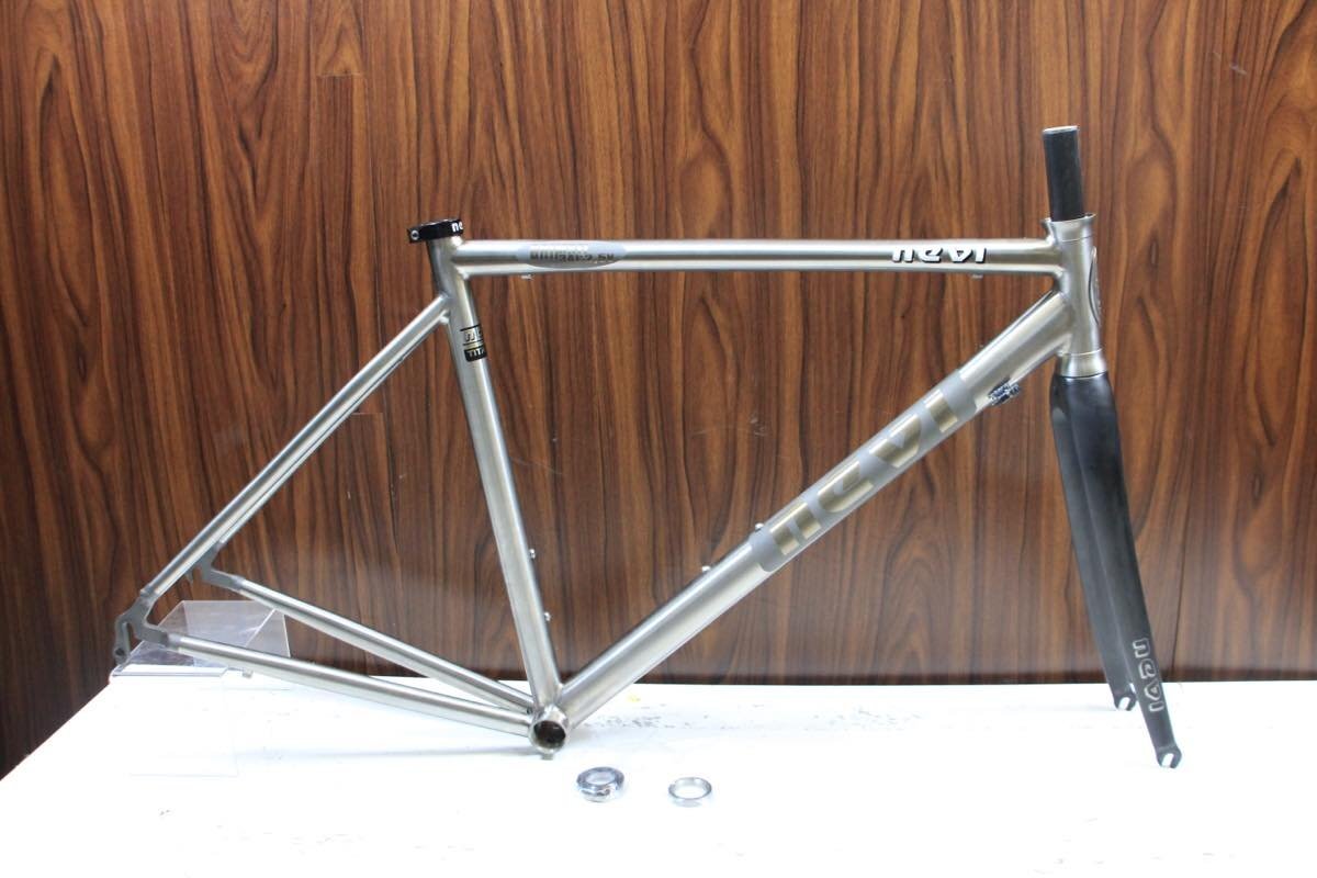 □nevi ネーヴィ GRIMSEI 3AL-2.5V チタンフレーム カーボンフォーク仕様 2011年 490mm(C-T) 超美品