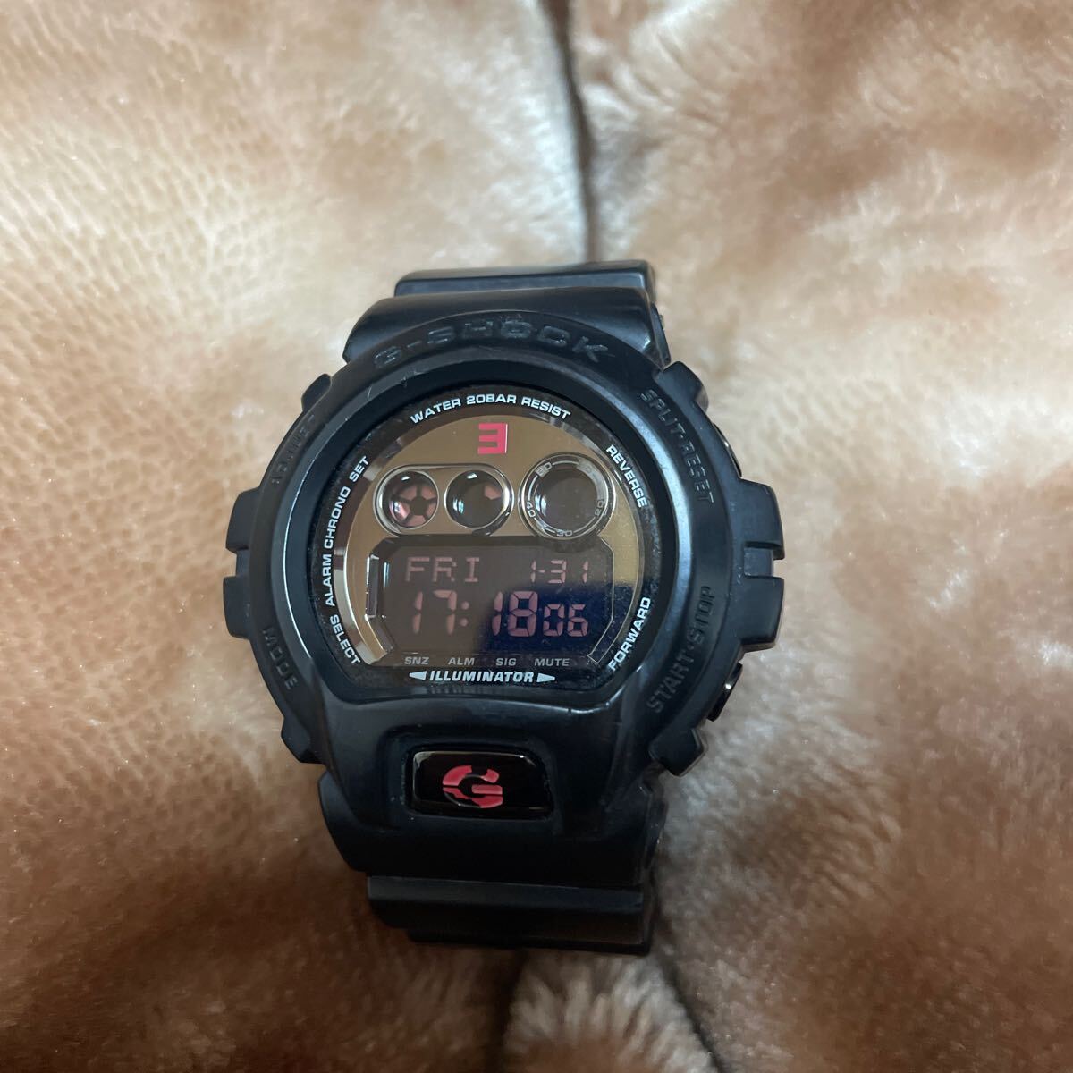G-SHOCK (ジーショック) ×EMINEM 30周年記念 GD-X6900MNM-1JR G-SHOCK (ジーショック) ×EMINEM 30周年記念 GD-X6900MNM-1JR
